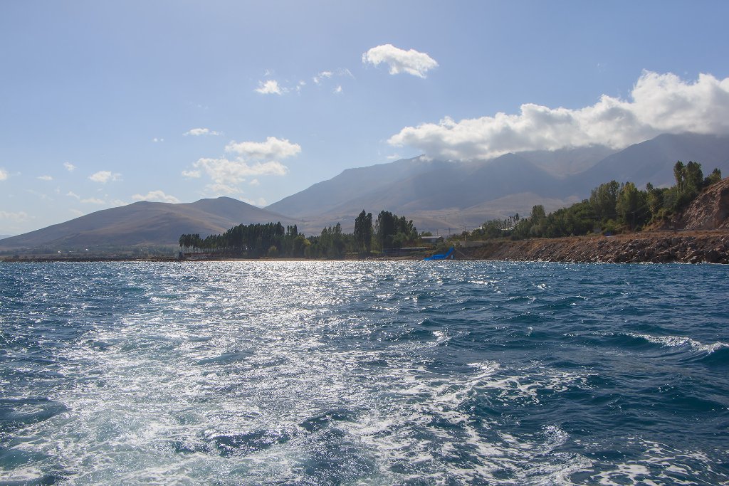 04-Lake Van.jpg